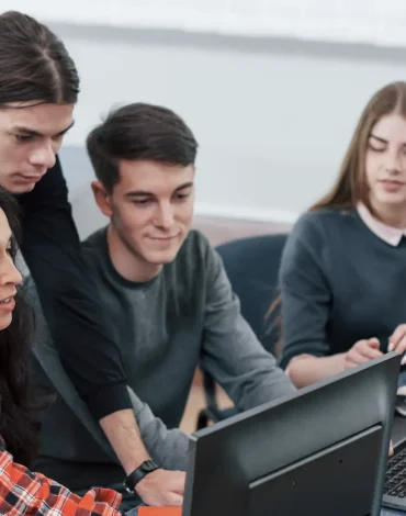 To get IT jobs, non techies eye e-learning